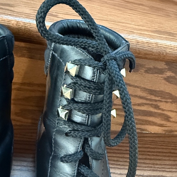 Valentino Garavani Rockstud ankle boots - Picture 3 of 8